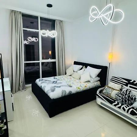 Modern Accommodations In Dunya Dubai'S Heart, Dubai Mall, Dubai Fountain And Burj Khalifa Getaway, Spectacular Views, 3-5 Minutes To Dubai Mall, Dubai Fountain & Burj Khalifa Exterior photo